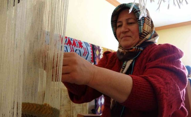 Toroslarda kadınlar geçmişi geleceğe dokuyor