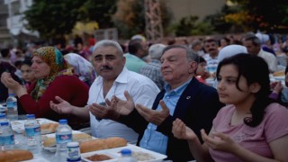 Seyhan Belediyesi 16 noktada iftar sofrası kuracak