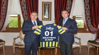 Ali Koç’tan Vali Elban’a Fenerbahçe forması