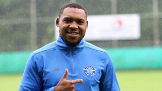 ADANA DEMİRSPOR ASSOMBALONGA İLE YOLLARINI AYIRDI