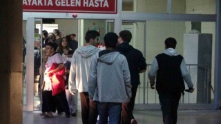 Kozan'da 14 öğrenci gıda zehirlenmesi şüphesiyle hastaneye kaldırıldı