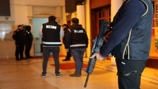 Adana Büyükşehir Belediyesine ihaleye fesat karıştırma ve rüşvet operasyonu: Çok sayıda gözaltı var