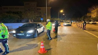 Polis aranan şahısları denetimde yakaladı