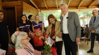 Başkan Karalar, ”Dünyayı anne sevgisi ve şefkati sarsın”