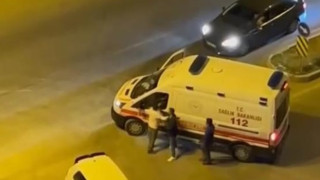 Şehir Magandası bu kez de ambulansa saldırdı