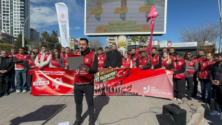 "Gidişattan hoşnut olmayan herkesi CHP çatısı altına davet ediyoruz.”