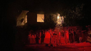 Adana’da ev sahibi ile kavga eden kiracı bir süre sonra hayatını kaybetmişti, şimdide ölüme neden olan ev sahibinin evi yandı.