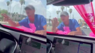 Gelin arabasının önüne atlayan genç gözaltına alındı