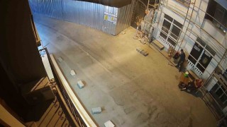 Uyuyan bekçi cep telefonunu çaldırdı